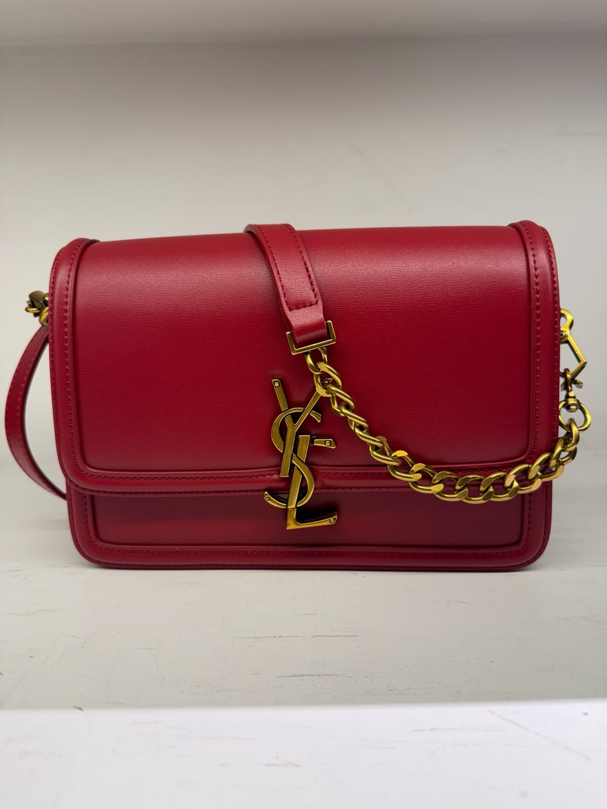 Cartera roja saint laurent
