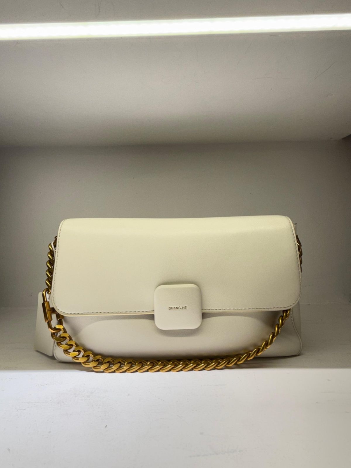 Cartera Laura